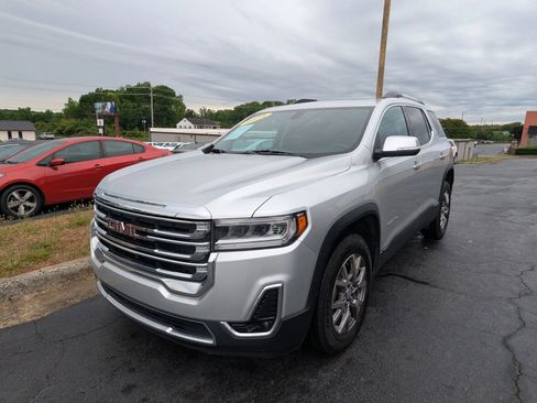 Used 2020 GMC Acadia SLT FWD image 3