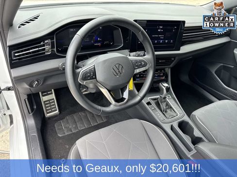 Used 2025 Volkswagen Jetta Sport FWD image 38