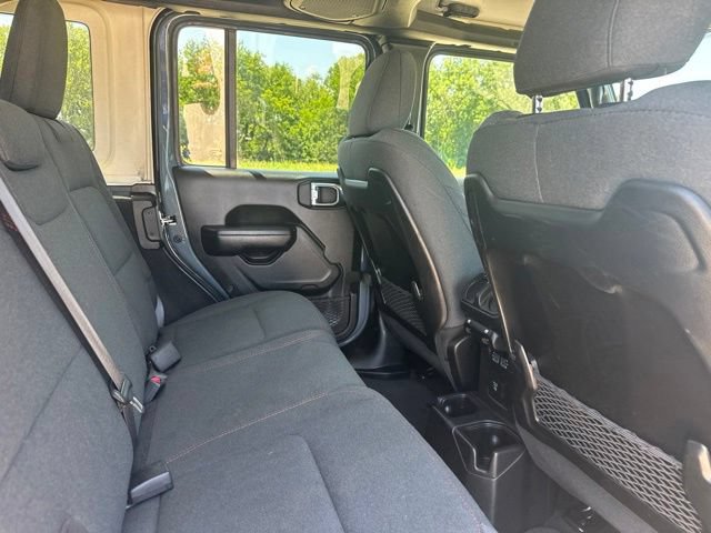 Used 2024 Jeep Wrangler Unlimited Rubicon AWD/4WD image 20