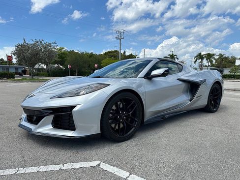 Used 2026 Chevrolet Corvette Z06 w/ Stealth Interior Trim Package image 8