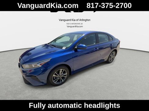 Used 2023 Kia Forte LXS FWD image 4