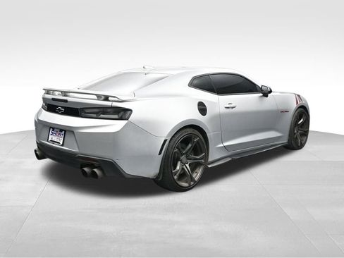 Used 2018 Chevrolet Camaro SS w/ Redline Edition RWD image 5