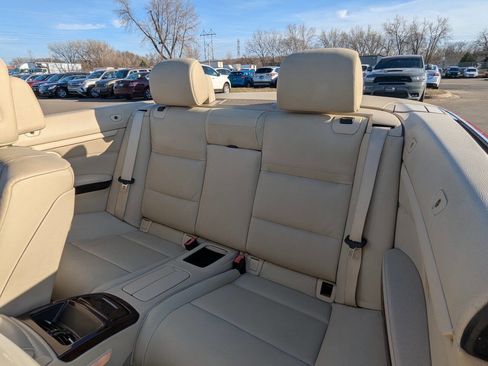 Used 2011 BMW 335i Convertible image 14