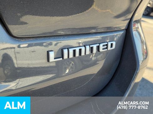 Used 2024 Jeep Grand Cherokee L Limited w/ Luxury Tech Group II image 11