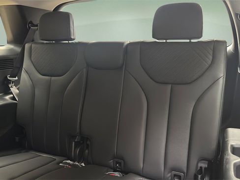 Certified 2025 Hyundai Palisade SEL image 12