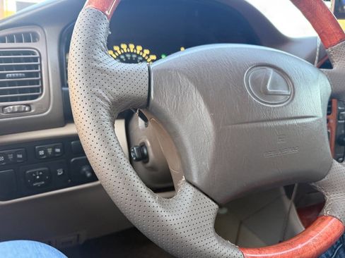 Used 2000 Lexus LX 470 4WD image 10