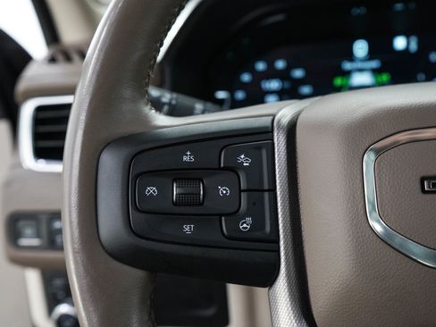 Used 2023 GMC Yukon Denali AWD/4WD image 29