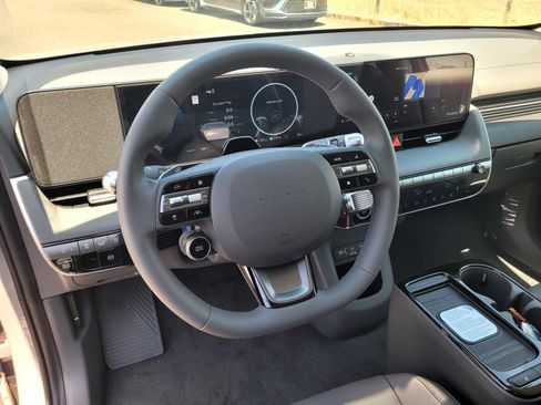 New 2026 Hyundai Ioniq 5 SEL RWD image 9