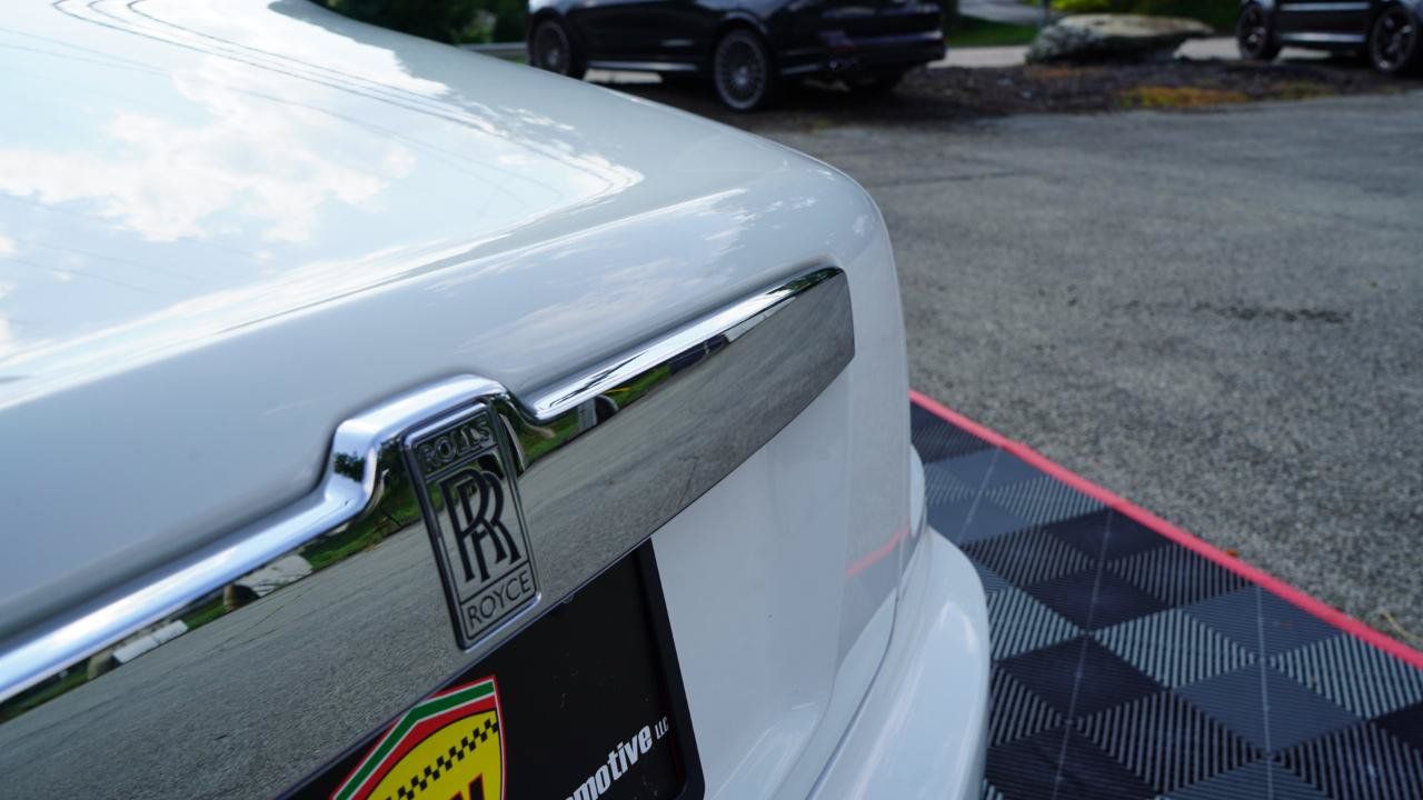 Used 2011 Rolls-Royce Ghost RWD image 38