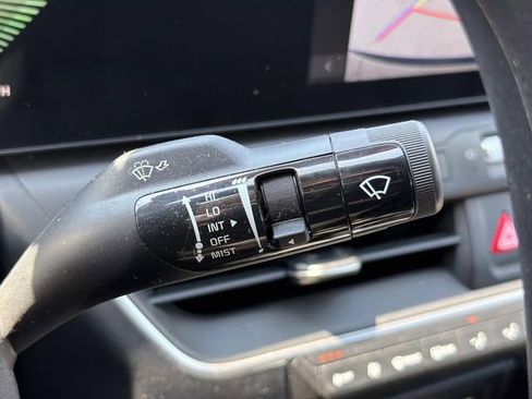 Used 2025 Kia K4 FWD image 25