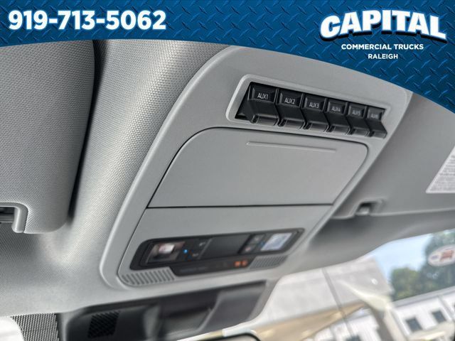 New 2026 Ford F250 XL w/ XL Chrome Package RWD image 34