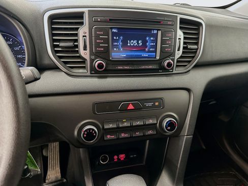 Used 2019 Kia Sportage LX image 25