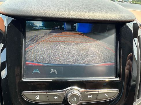 Certified 2017 Chevrolet Cruze Premier FWD image 27