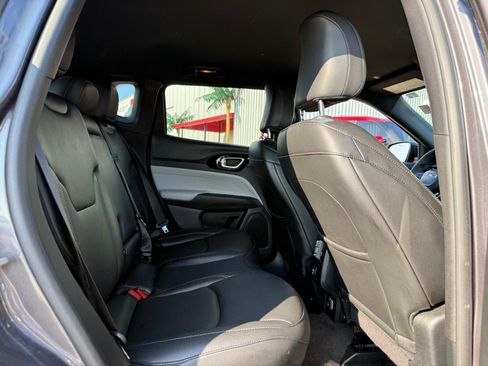 Used 2024 Jeep Compass Limited AWD/4WD image 13