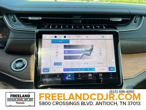 New 2025 Jeep Grand Cherokee L Summit w/ Advanced Protech Group IV image 34