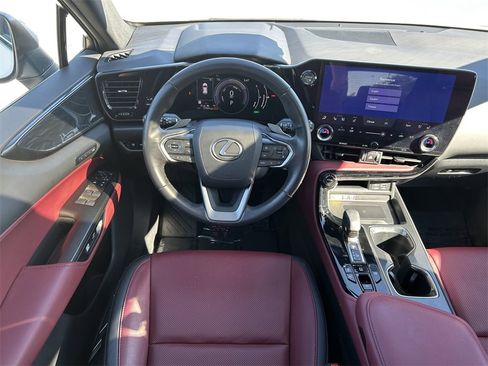 Used 2022 Lexus NX 350h AWD image 17