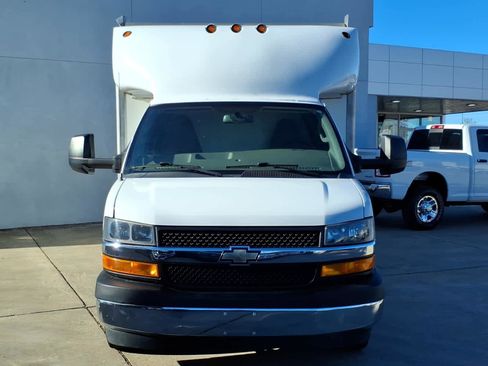 Used 2021 Chevrolet Express 3500 w/ Power Convenience Package image 40