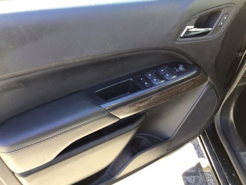 Used 2020 GMC Canyon Denali image 10