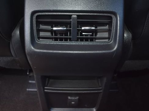 Used 2019 Ford Edge SEL w/ Equipment Group 201A AWD/4WD image 37