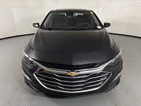 Used 2023 Chevrolet Malibu LT image 3