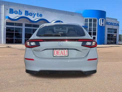 Used 2024 Honda Civic Sport image 6