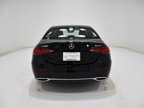 Used 2023 Mercedes-Benz C 300 4MATIC Sedan image 4