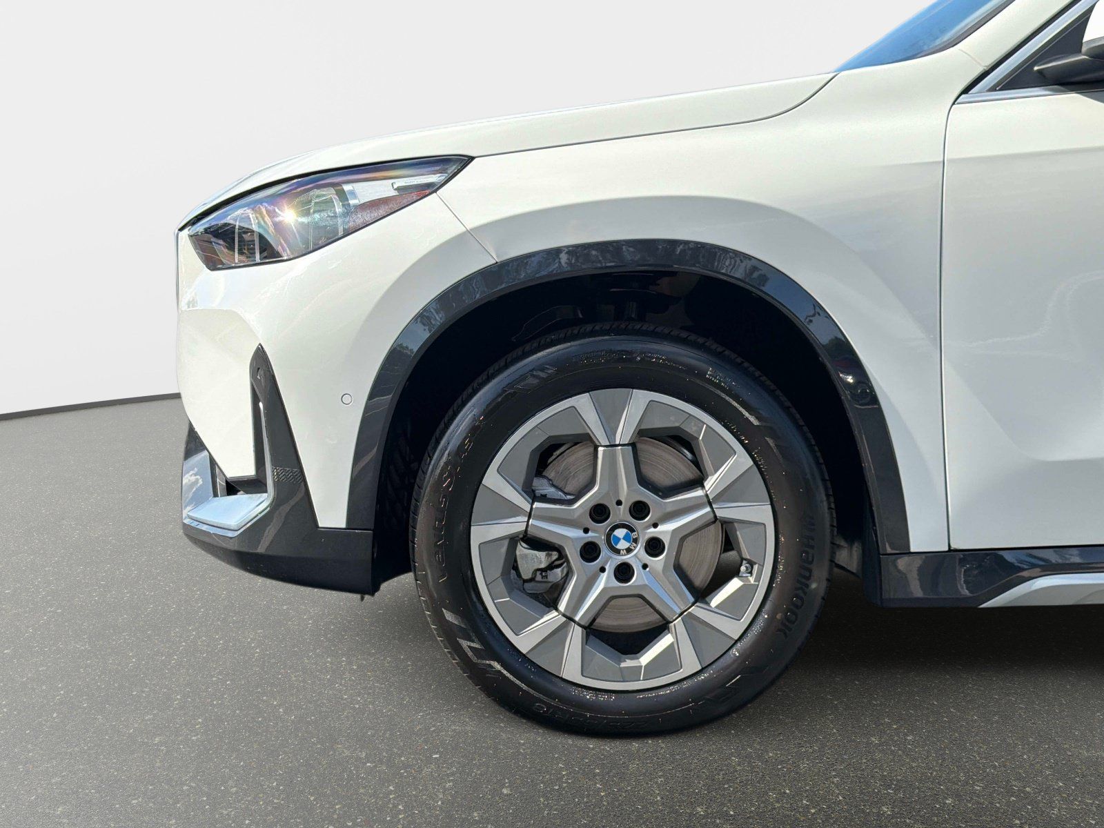 Used 2026 BMW X1 xDrive28i AWD/4WD image 13