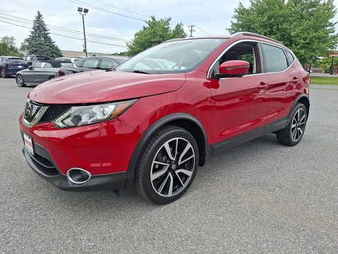 Used 2018 Nissan Rogue Sport SL w/ SL Premium Package AWD/4WD image 3