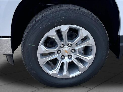 New 2026 Chevrolet Silverado 1500 LTZ w/ LTZ Premium Package AWD/4WD image 11