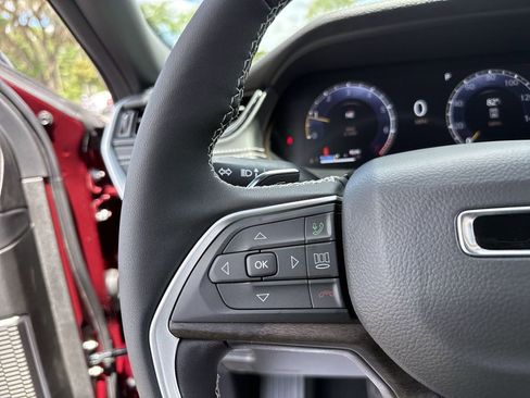 New 2026 Jeep Grand Cherokee L Limited RWD image 14