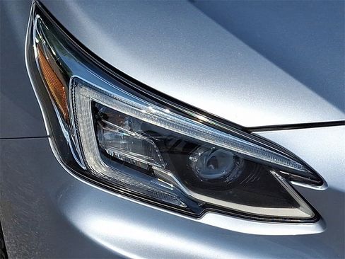 Used 2022 Subaru Legacy Limited image 9