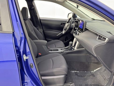 Used 2023 Toyota Corolla Cross LE image 13