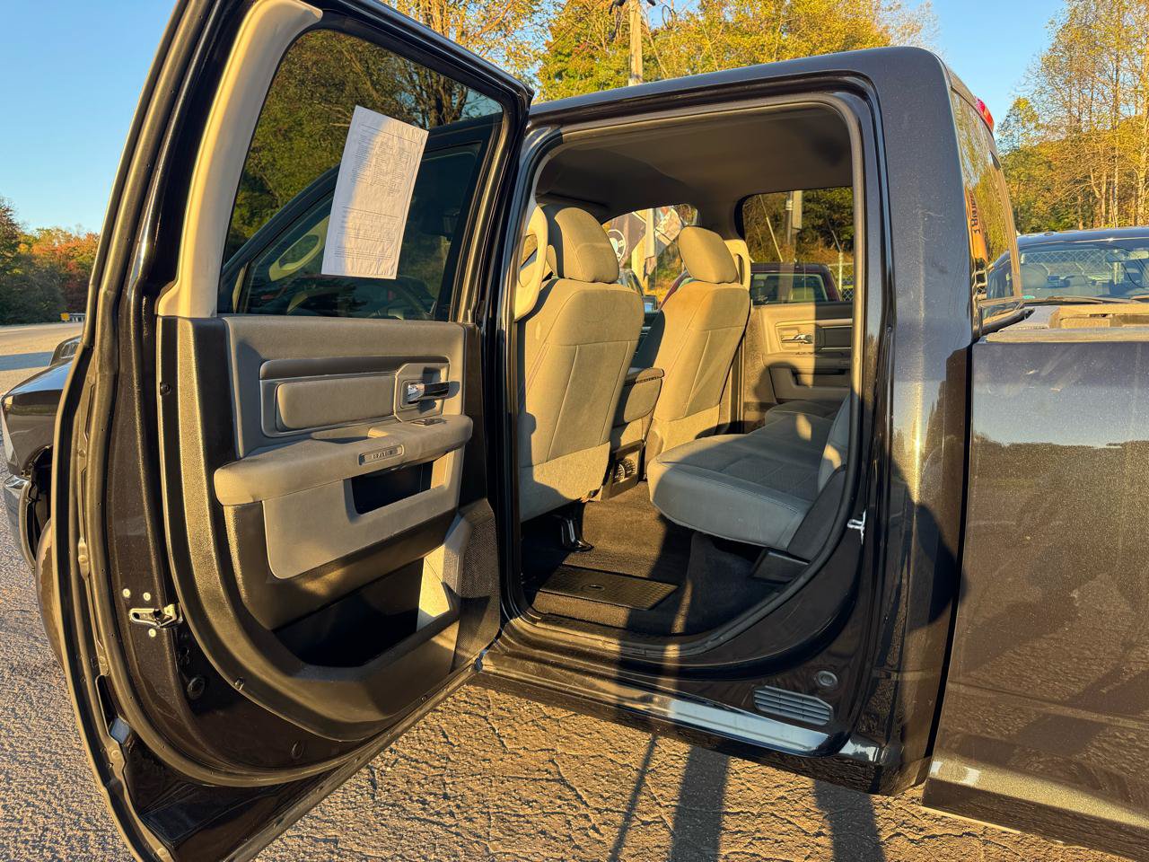 Used 2016 RAM 2500 SLT AWD/4WD image 19