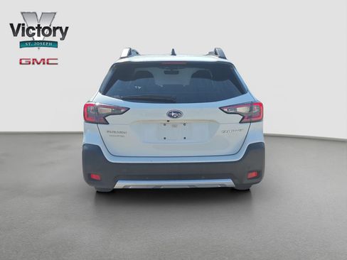 Used 2024 Subaru Outback Limited AWD/4WD image 16