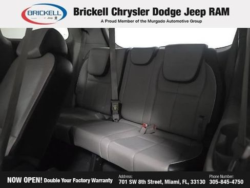 Used 2021 Kia Sedona EX FWD image 8