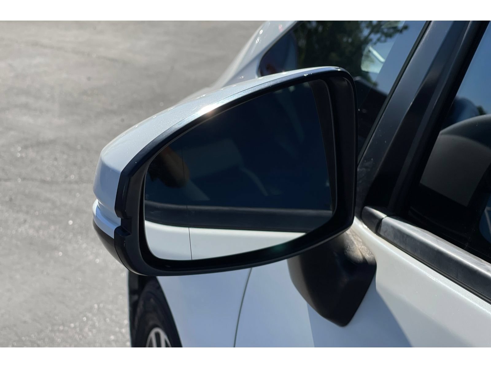 Used 2016 Honda Fit EX image 11