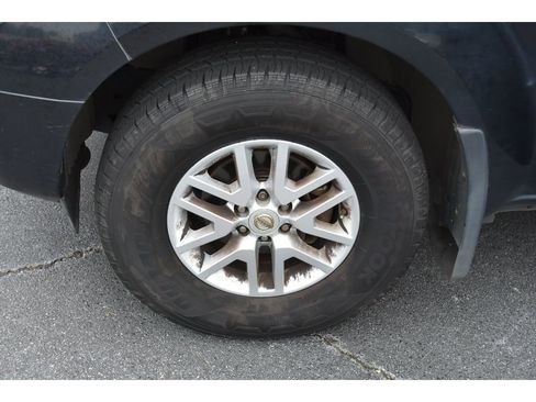 Used 2018 Nissan Frontier SV w/ Value Truck Package image 8