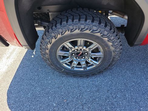 New 2026 GMC Sierra 1500 AT4X AWD/4WD image 5