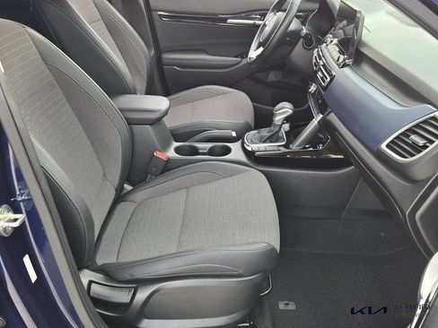 Certified 2023 Kia Seltos S w/ Navigation Package FWD image 17