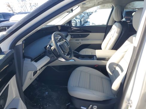 New 2026 Lincoln Nautilus Reserve image 11