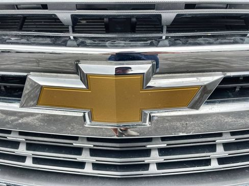 Used 2022 Chevrolet Silverado 1500 LT AWD/4WD image 29