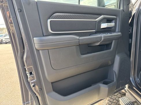 New 2025 RAM 2500 Big Horn AWD/4WD image 21