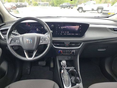 Certified 2024 Buick Encore GX Preferred FWD image 22