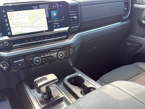 Used 2026 Chevrolet Silverado 1500 LT Trail Boss w/ Convenience Package II AWD/4WD image 20