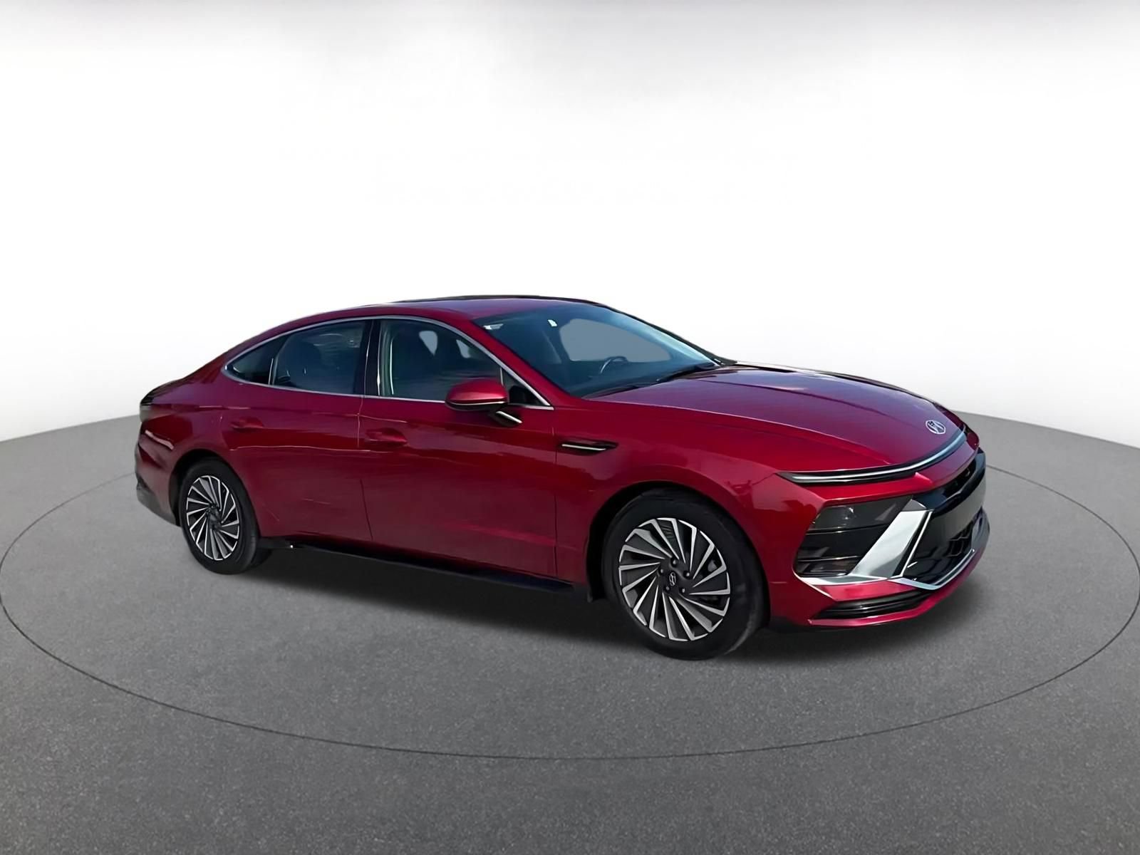 Used 2025 Hyundai Sonata SEL FWD image 2