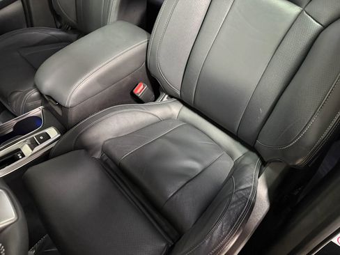 Used 2019 Subaru Ascent Limited w/ Popular Package #3 image 19