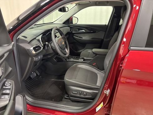 Used 2023 Chevrolet TrailBlazer LT w/ Convenience Package FWD image 14