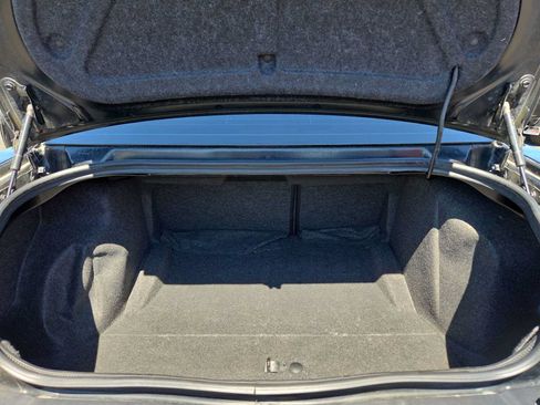 Used 2020 Dodge Challenger SXT RWD image 27