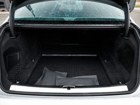 Certified 2025 Audi S8 4.0T image 38