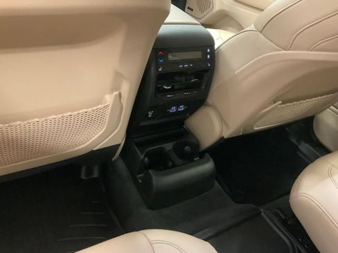Used 2021 Jeep Grand Cherokee L Limited AWD/4WD image 29
